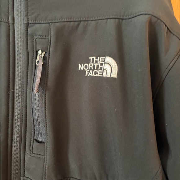 The North Face Men's Black Performance Jacket. Size XL - Picture 2 of 10